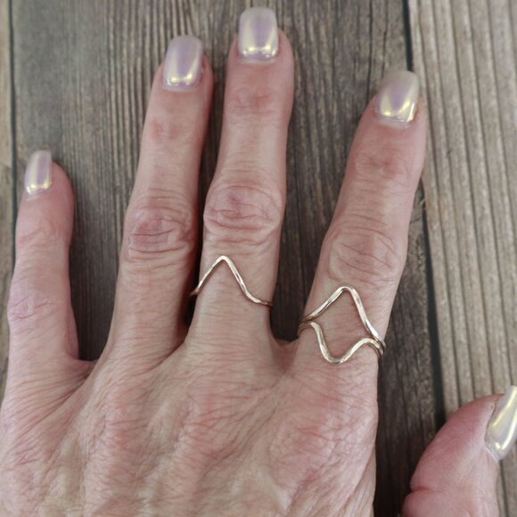 Chevron Stacking Ring Silver Gypsy Party Minimalist Bohemian Dainty Casual NWOT - Picture 2 of 12
